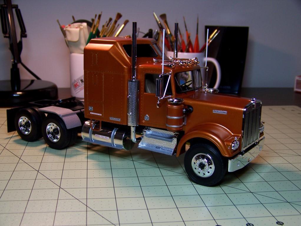 revell kenworth