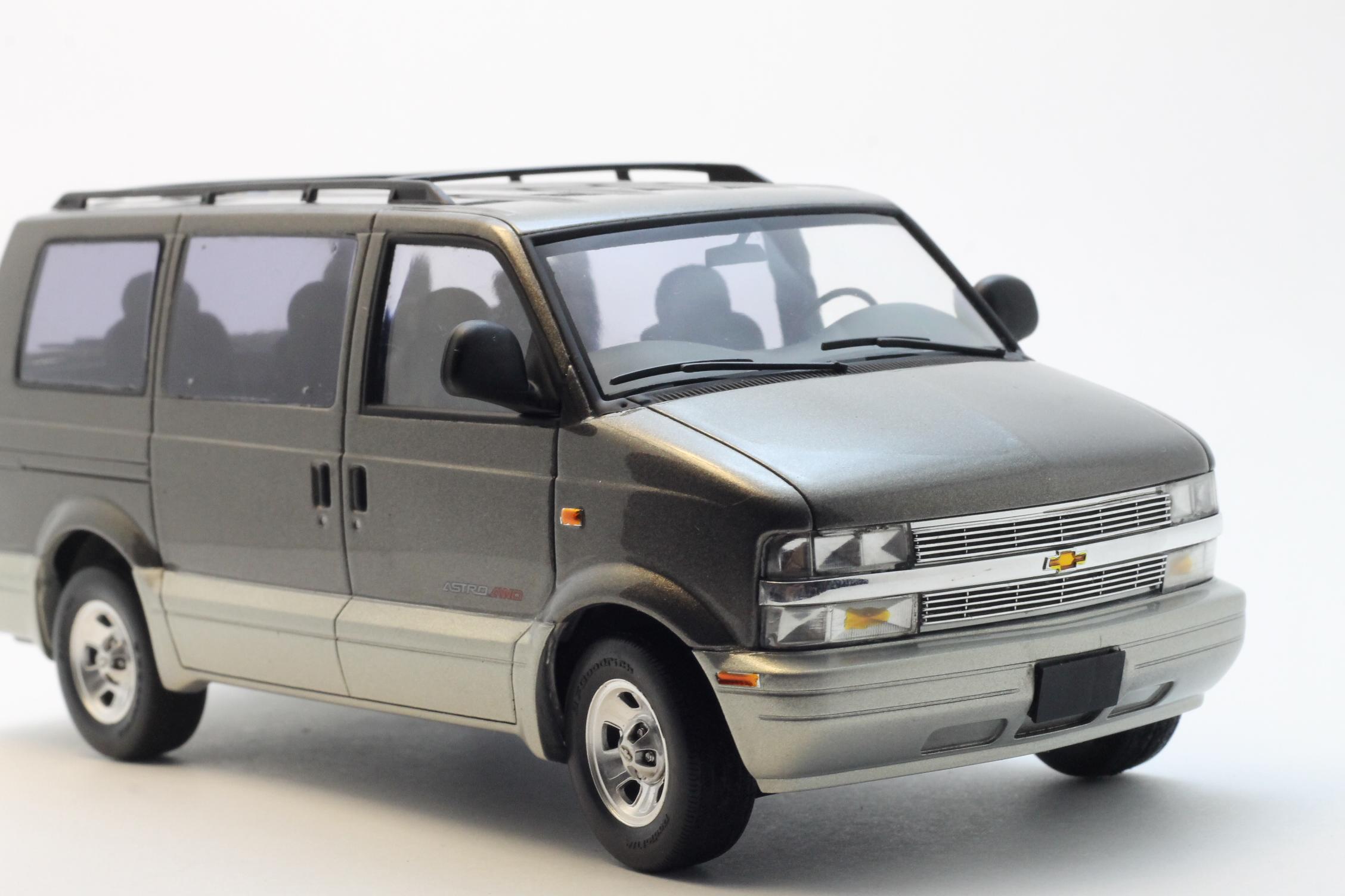Chevrolet astro van ,fujimi 1:24 - Model Trucks: Pickups, Vans, SUVs, Light  Commercial - Model Cars Magazine Forum