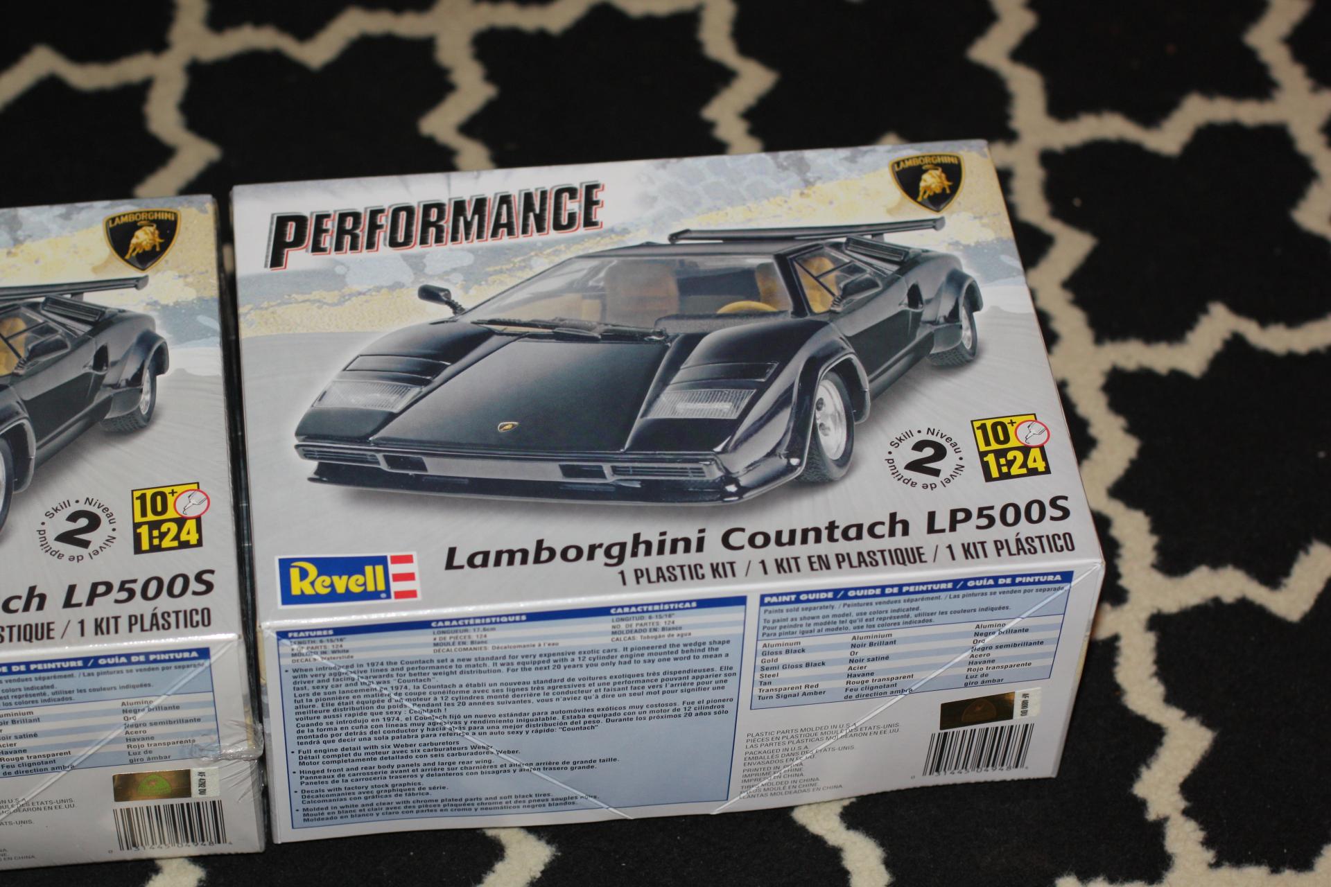 Building the Revell Lamborghini Countach LP500S 1/24 scale plastic