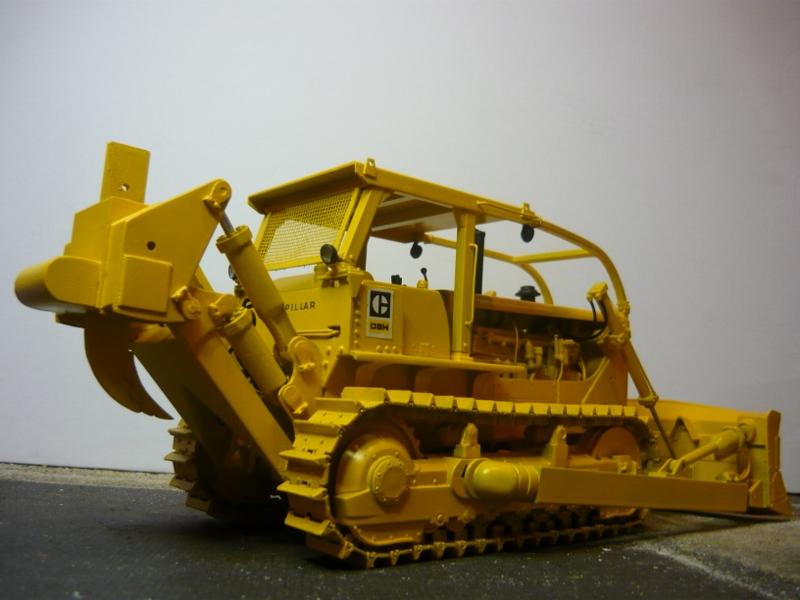 AMT 1086 CONSTRUCTION BULLDOZER MODEL KIT – PAPYHOBBY - Now it is FUN!