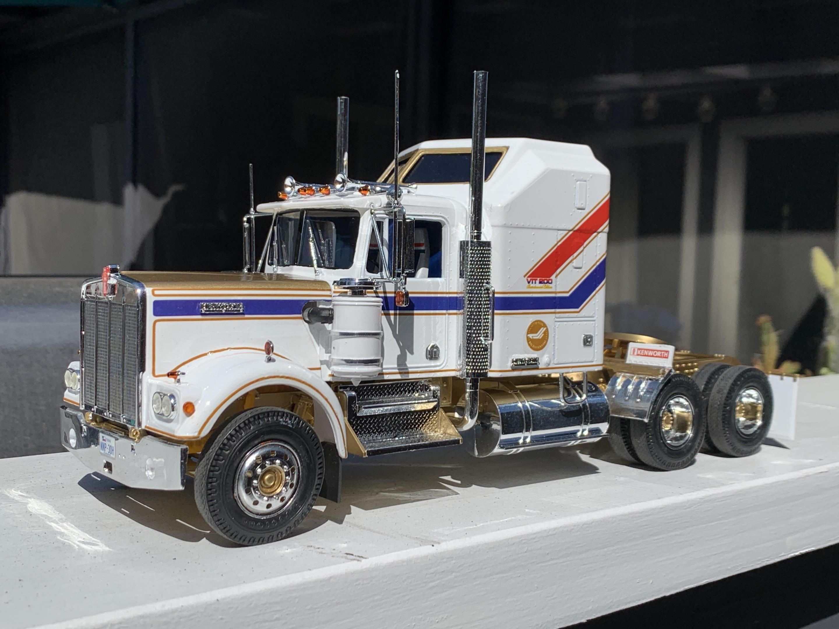 1976 Kenworth VIT 200 Bicentennial (W900) - Model Trucks: Big Rigs and ...