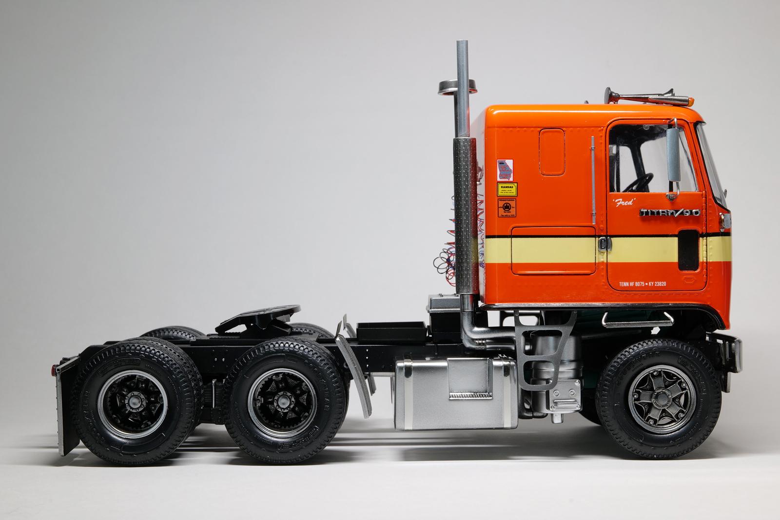 1/25 AMT Chevy Titan 90 - Model Trucks: Big Rigs and Heavy Equipment ...